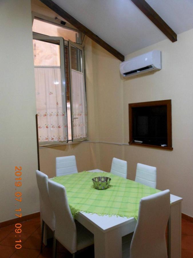 Home In Love: Vicoletto Dei Presepi Napoli Ngoại thất bức ảnh