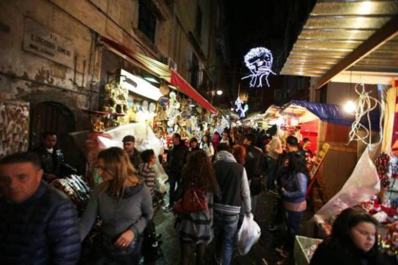 Home In Love: Vicoletto Dei Presepi Napoli Ngoại thất bức ảnh