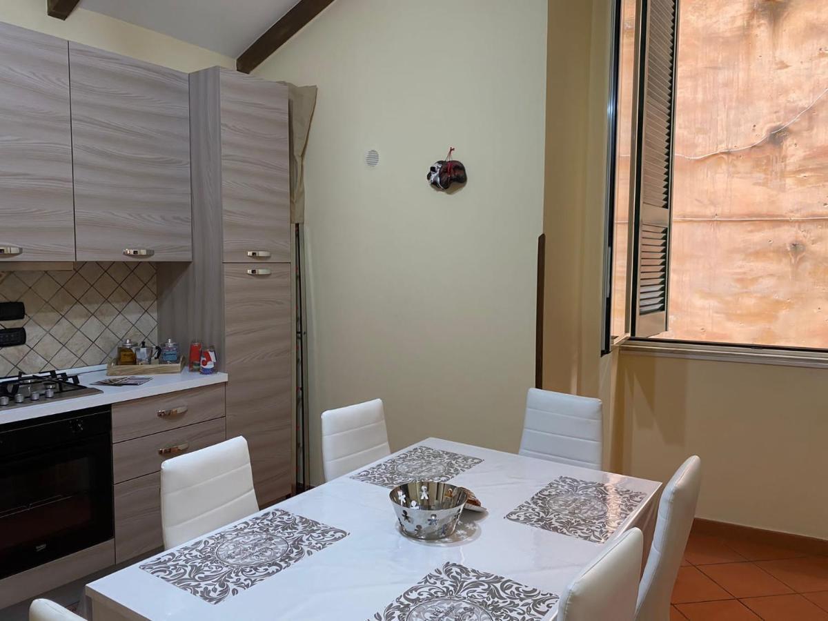 Home In Love: Vicoletto Dei Presepi Napoli Ngoại thất bức ảnh
